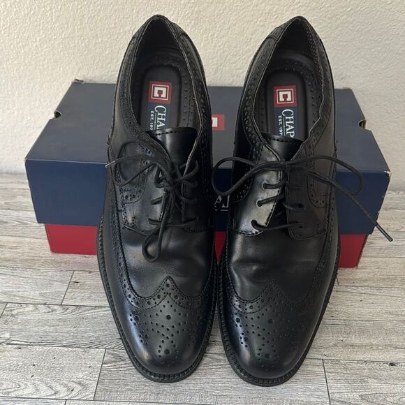 Chaps Black Leather Wingtip Shoes Size 11 NWT - Picture 1 of 11